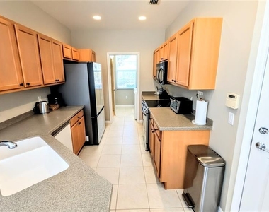 3880 82nd Avenue Circle E - Photo Thumbnail 9