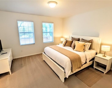 3880 82nd Avenue Circle E - Photo Thumbnail 13