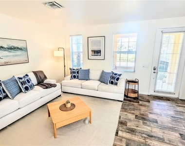 3880 82nd Avenue Circle E - Photo Thumbnail 4