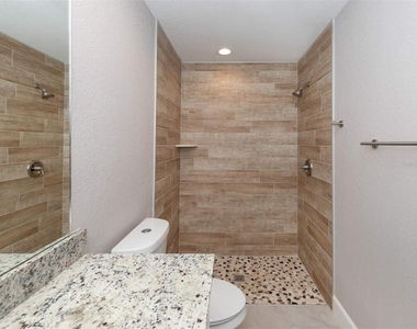 125 Boundary Boulevard - Photo Thumbnail 23