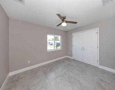 125 Boundary Boulevard - Photo Thumbnail 2