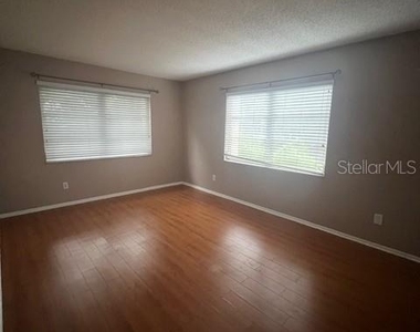 3700 S Osprey Avenue - Photo Thumbnail 8