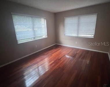 3700 S Osprey Avenue - Photo Thumbnail 10