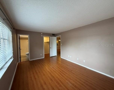 3700 S Osprey Avenue - Photo Thumbnail 10