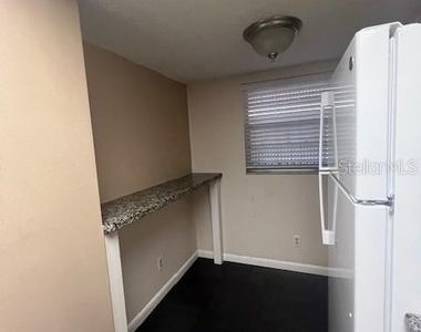 3700 S Osprey Avenue - Photo Thumbnail 2
