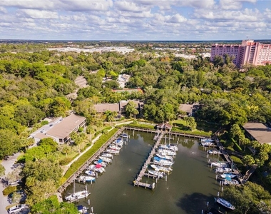 1647 Brookhouse Court - Photo Thumbnail 15