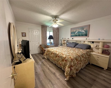 1647 Brookhouse Court - Photo Thumbnail 7