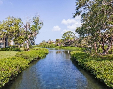 1647 Brookhouse Court - Photo Thumbnail 23