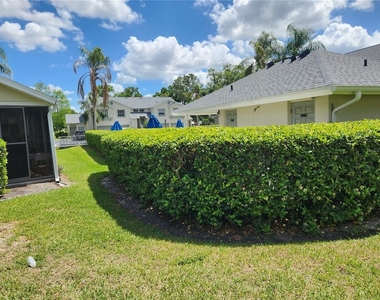 6330 Green Oak Circle - Photo Thumbnail 20