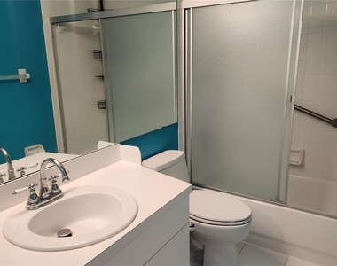 6330 Green Oak Circle - Photo Thumbnail 14
