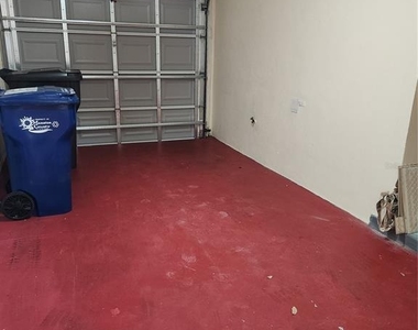 6330 Green Oak Circle - Photo Thumbnail 18