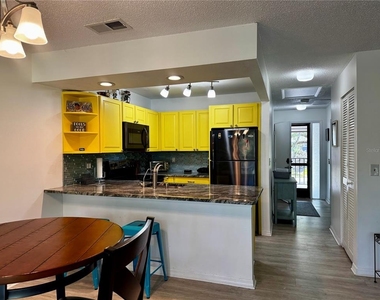3031 Quail Hollow - Photo Thumbnail 4