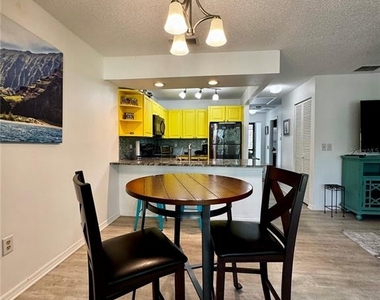 3031 Quail Hollow - Photo Thumbnail 10