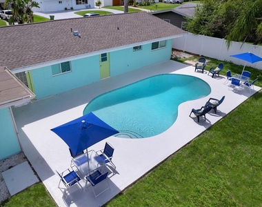3049 Wood Street - Photo Thumbnail 22