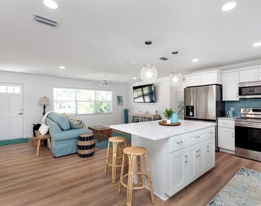 3049 Wood Street - Photo Thumbnail 8