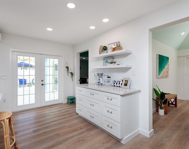 3049 Wood Street - Photo Thumbnail 11