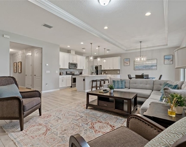 4604 Tobermory Way - Photo Thumbnail 9