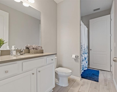 4604 Tobermory Way - Photo Thumbnail 35
