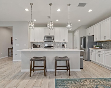 4604 Tobermory Way - Photo Thumbnail 11