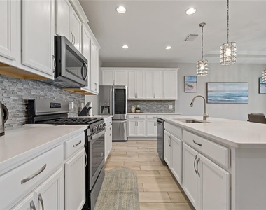 4604 Tobermory Way - Photo Thumbnail 13