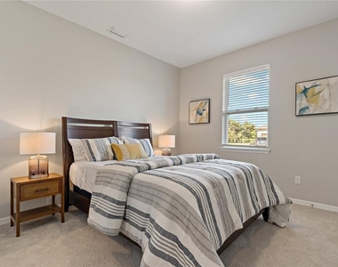 4604 Tobermory Way - Photo Thumbnail 38