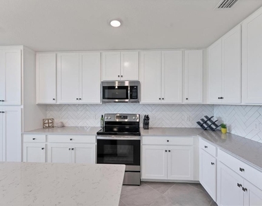 17704 Gawthrop Drive - Photo Thumbnail 7