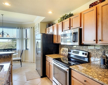 7121 River Hammock Drive - Photo Thumbnail 6