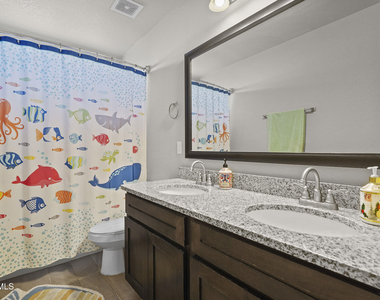 956 Clapham Street - Photo Thumbnail 8
