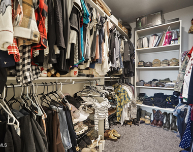 956 Clapham Street - Photo Thumbnail 14