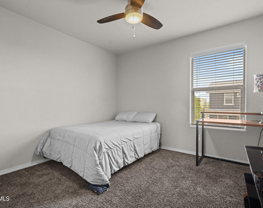956 Clapham Street - Photo Thumbnail 6