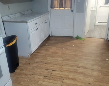 116 Springdale Avenue - Photo Thumbnail 2
