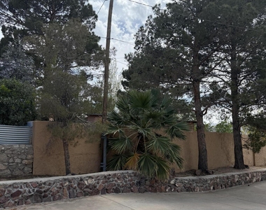 504 E University Avenue - Photo Thumbnail 3