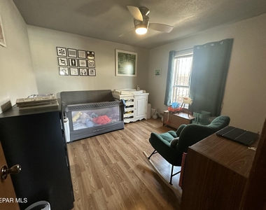 504 E University Avenue - Photo Thumbnail 17