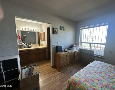 504 E University Avenue - Photo Thumbnail 14