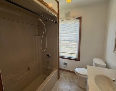 134 Woodward Avenue - Photo Thumbnail 10