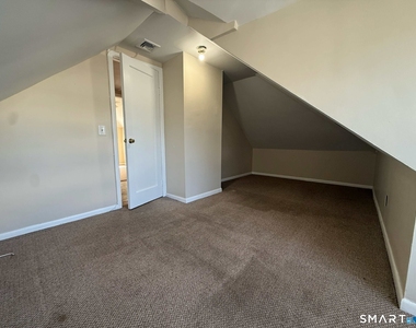 134 Woodward Avenue - Photo Thumbnail 15
