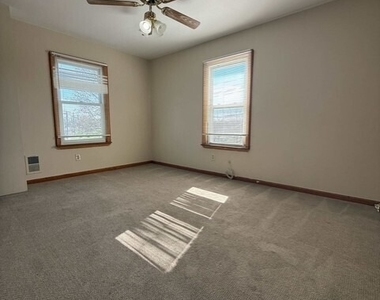 134 Woodward Avenue - Photo Thumbnail 9