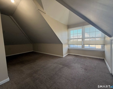 134 Woodward Avenue - Photo Thumbnail 14