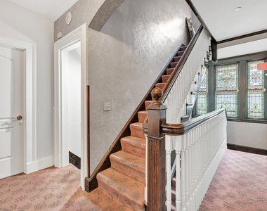 292 Coram Avenue - Photo Thumbnail 12