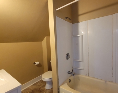 120 North Street - Photo Thumbnail 6