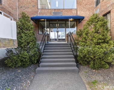 1460 Elm Street - Photo Thumbnail 4