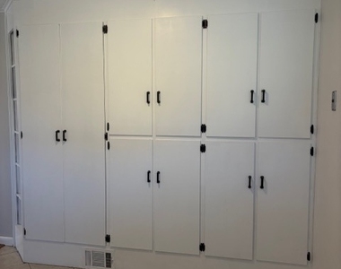 123 Longview Avenue - Photo Thumbnail 5