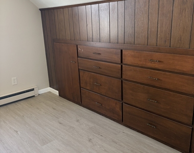 123 Longview Avenue - Photo Thumbnail 15