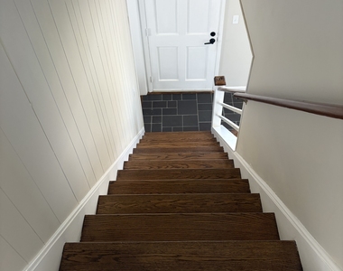 123 Longview Avenue - Photo Thumbnail 18