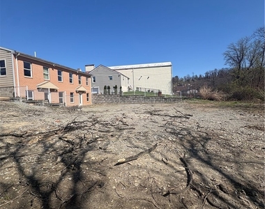 7710 State Route 30 - Photo Thumbnail 1
