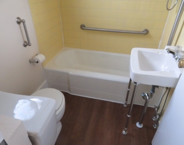 203 Main Street - Photo Thumbnail 3