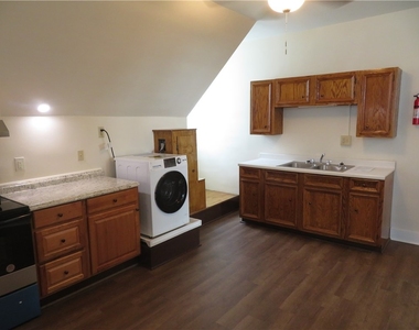 203 Main Street - Photo Thumbnail 2