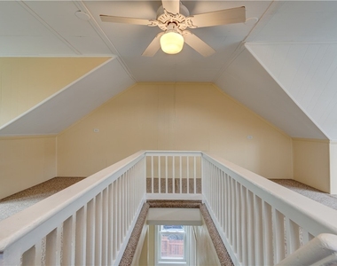 5264 Dresden Way - Photo Thumbnail 9