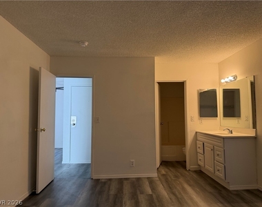 5206 Golden Lane - Photo Thumbnail 23