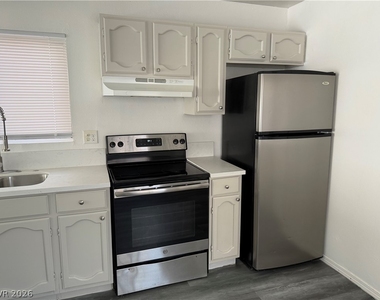 5206 Golden Lane - Photo Thumbnail 15
